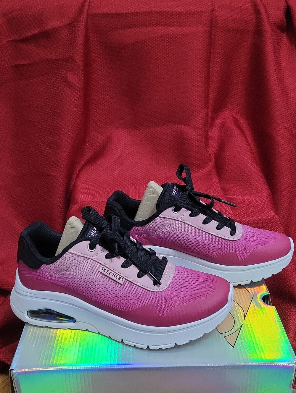 Skechers Street - Picture 2 of 5